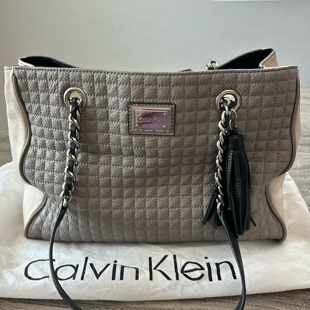 Calvin Klein Hastings Quilted Pebble Leather Tote Bag Two-Tone Taupe Cream